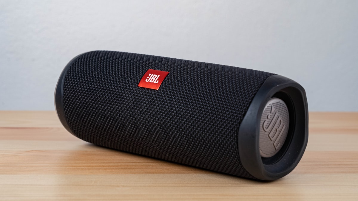 JBL Flip 6: A Caixinha de Som Definitiva JBL Flip 6: A Caixinha de Som Definitiva